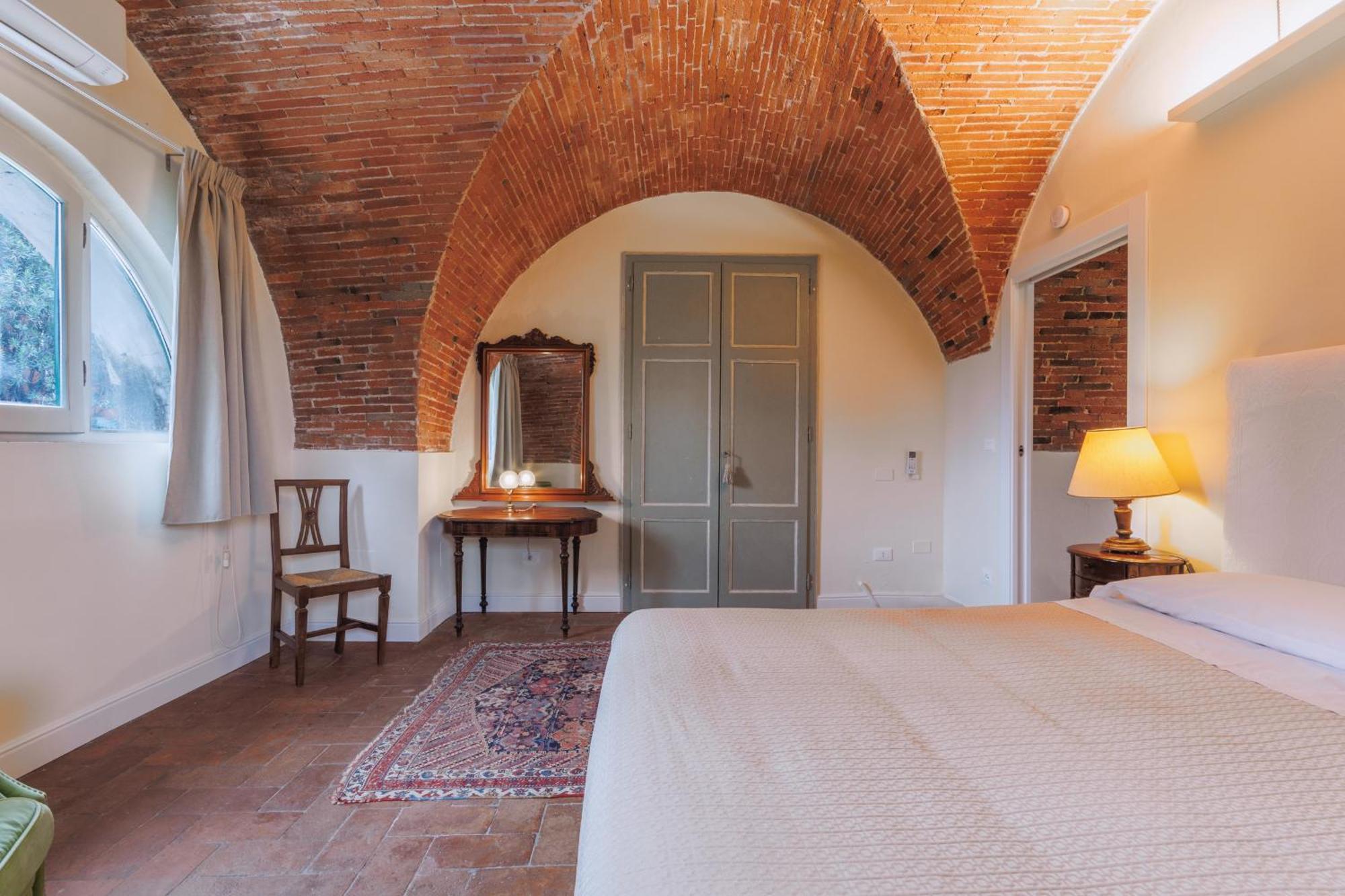 Hotel Villa Sermolli Борго-а-Буджано Экстерьер фото